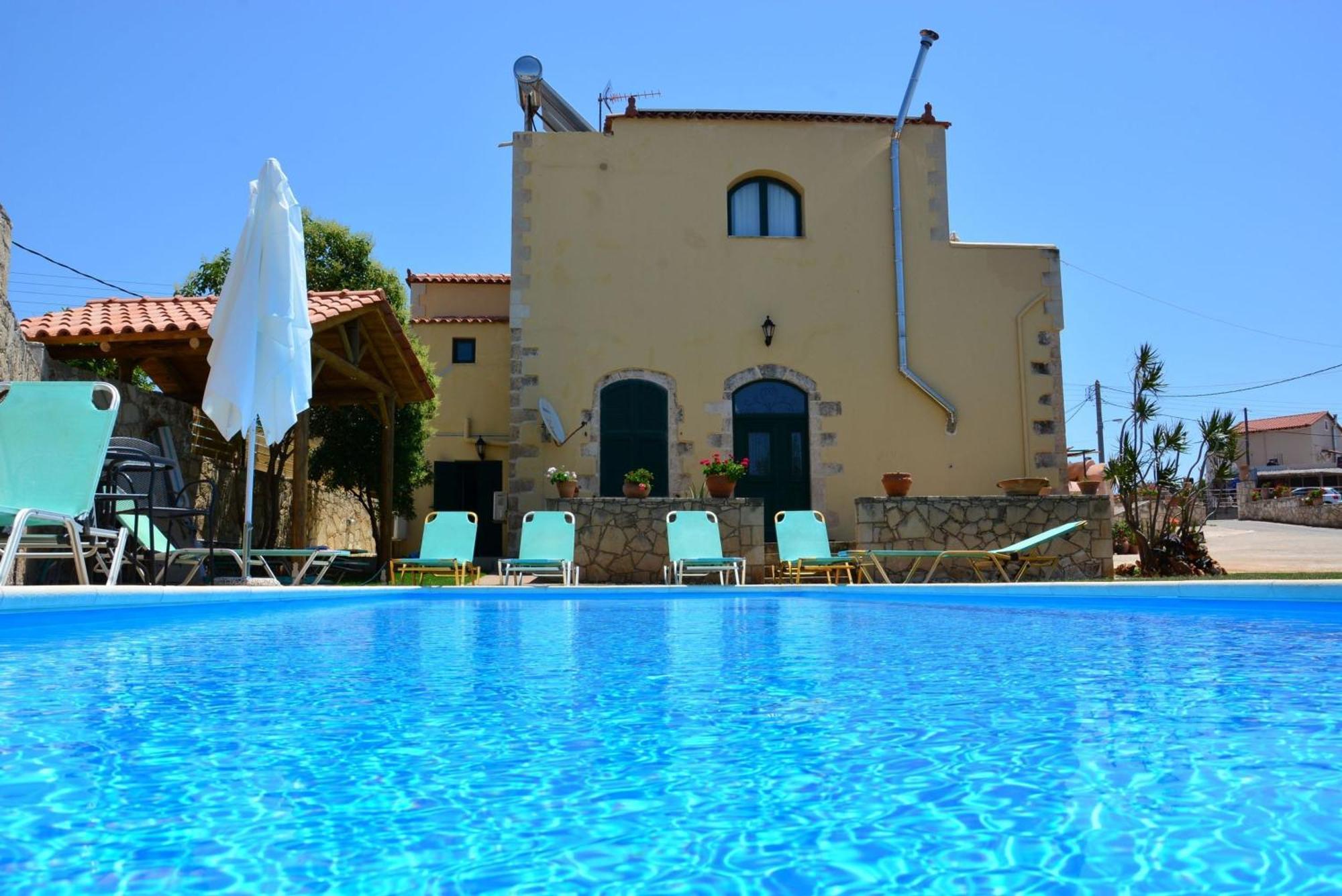 Skandalis Apartments With Pool Chorafakia Exteriér fotografie